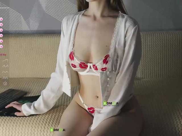 Екранни снимки на излъчване -AngelDevil-