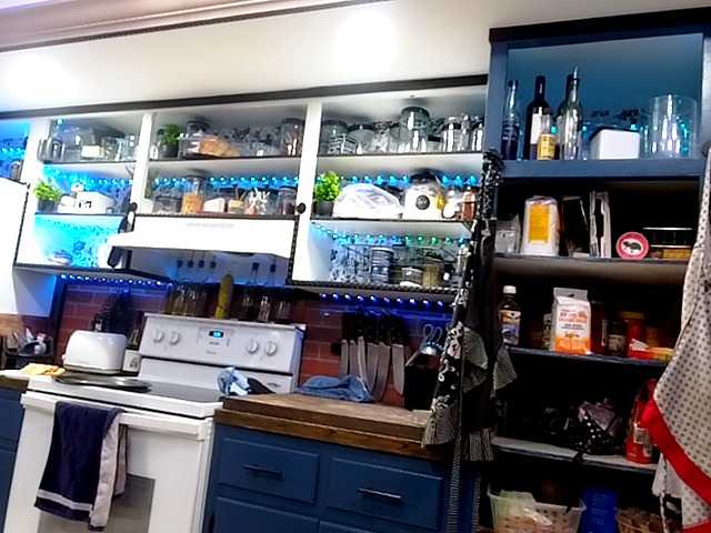 Екранни снимки на излъчване 1800fckyu