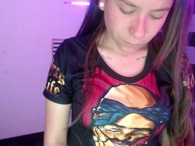 Екранни снимки на излъчване 1ashley