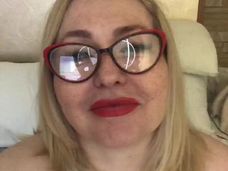 Еротичен видео чат MMMGoddess
