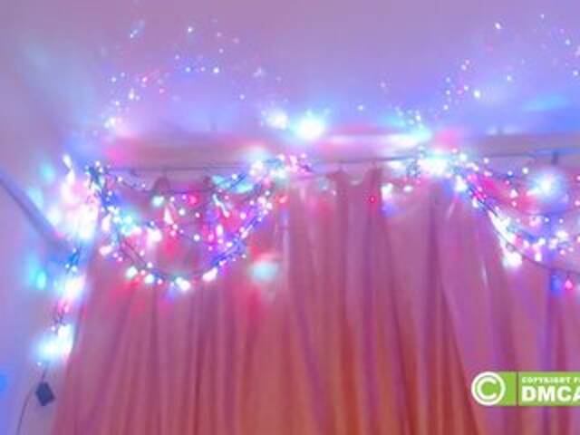 Екранни снимки на излъчване Misskristin