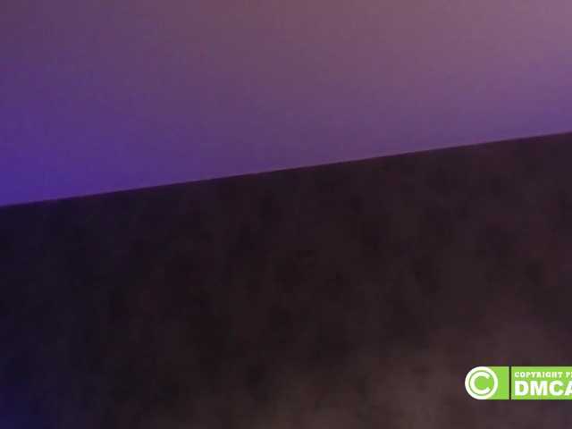 Екранни снимки на излъчване Misskristin