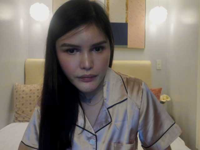 Снимки 1webcamcutie # asian #cute #privateshow welcome to my room:)