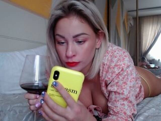 Екранни снимки на излъчване 911Malinka