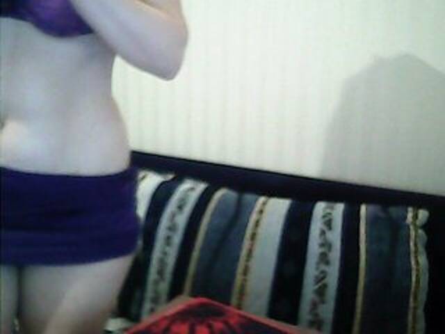 Екранни снимки на излъчване Abbi-love