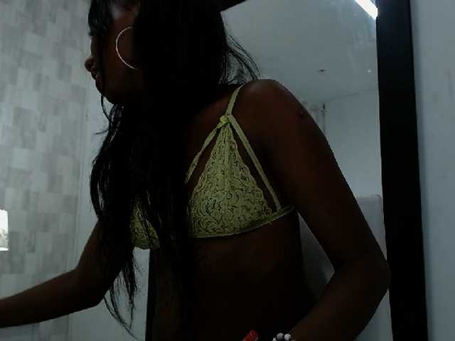 Екранни снимки на излъчване AbbigailSmith