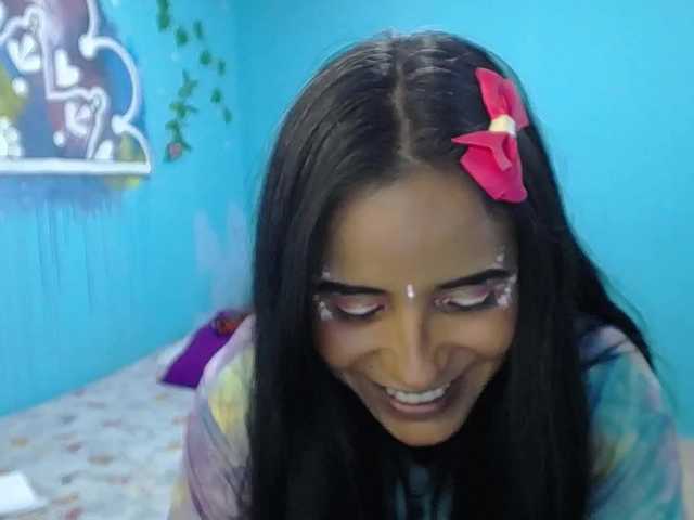 Екранни снимки на излъчване adarah-smith