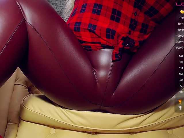 Снимки AdelleQueen "my birthday is coming soon! heel licking smelly donkey! goal -- show boobs #leather #18 #bbw #femdom #pantyhose #bigboobs #legs