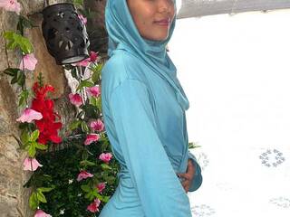 Еротичен видео чат AdilaFaez