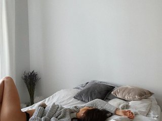 Еротичен видео чат Aennaangel01