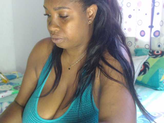 Снимки agatafox #mature #ebony #big tits #play lovense #latina #lovense