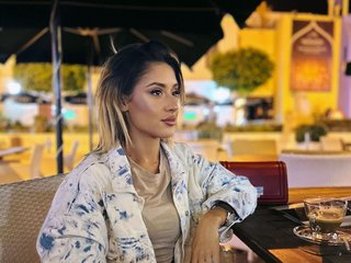 Еротичен видео чат AileenKiss