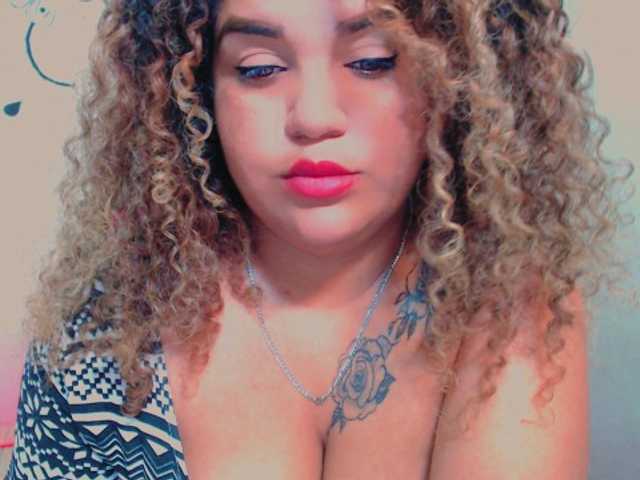 Екранни снимки на излъчване aishaaovit