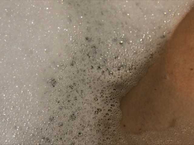 Екранни снимки на излъчване Alianakiss