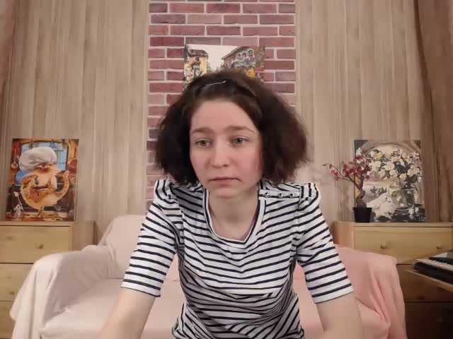 Екранни снимки на излъчване AlicePinker