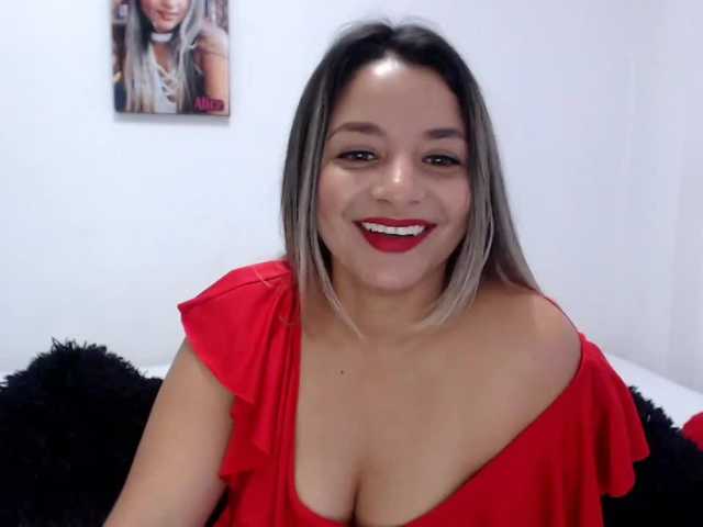 Снимки alicequeenx hello guys welcome to my room im new model in here help me complette my goal and enjow the show #latina#curvy#hot#blonde#pvt#dildo#cum#squirt#pvt