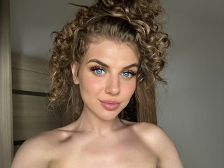 Еротичен видео чат JustAlice