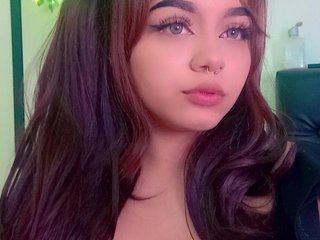 Еротичен видео чат Alicia-uwu