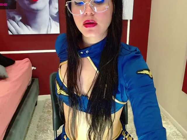 Екранни снимки на излъчване ALICIASTAR