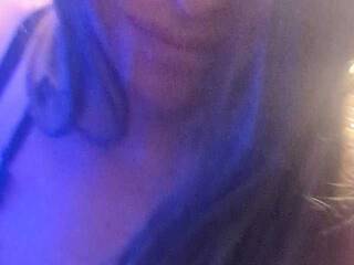 Еротичен видео чат Alikatyx