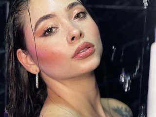 Еротичен видео чат AlinaKravitz