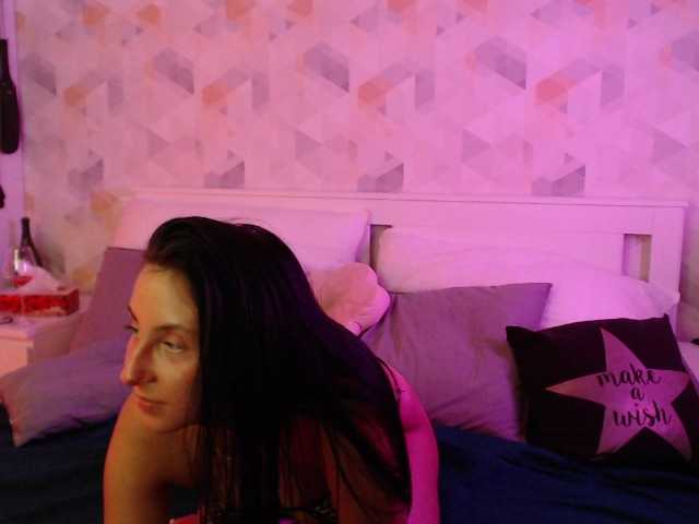 Снимки AlinaSe7en New girl here, come and play with me :P