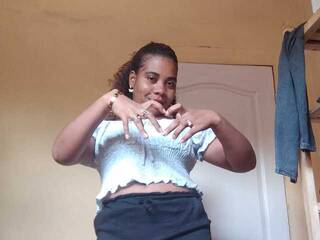 Еротичен видео чат AlineEdena