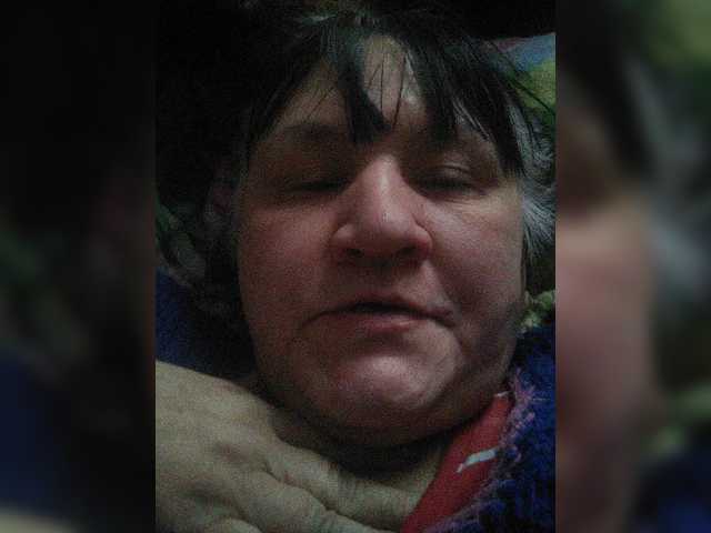 Екранни снимки на излъчване AlisaLlisa