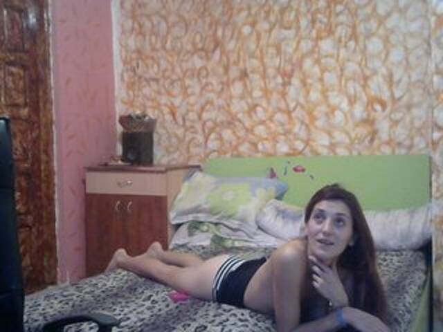 Екранни снимки на излъчване alishallovexx