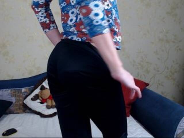 Екранни снимки на излъчване AlishaTop