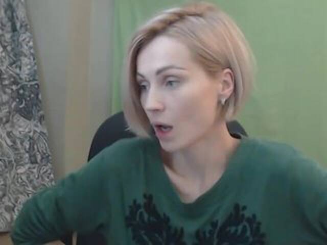 Екранни снимки на излъчване AlishaTop