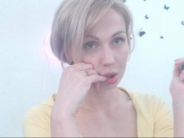 Екранни снимки на излъчване AlishaTop