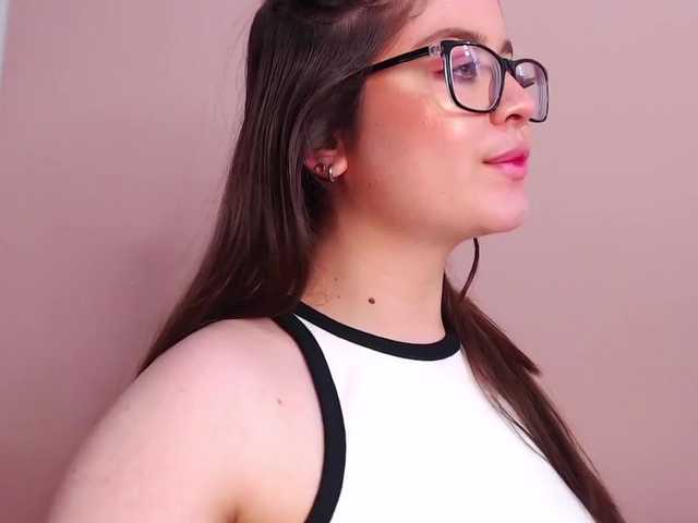 Екранни снимки на излъчване alissonevans