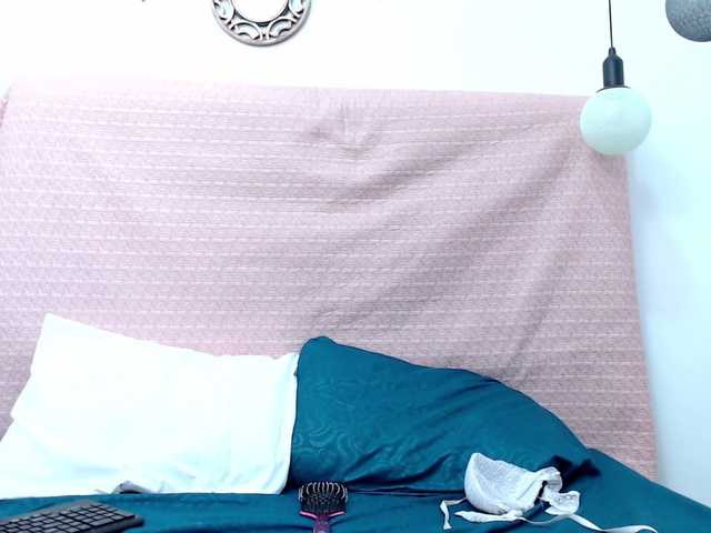 Екранни снимки на излъчване Alissonjhames