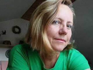 Еротичен видео чат AlitsiaKiver