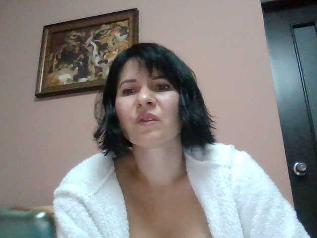 Снимки AllaBoni Hi guys! WHO MAKE ME CUM???with me a pleasure to entertain) so requests to play me and you will not regrethi,I have a new toy let it protest it together