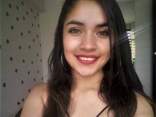 Еротичен видео чат allie-kiss