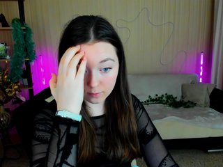 Еротичен видео чат AlluringLookk