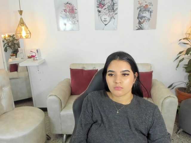 Снимки alondra-saenz Hi guys, I'm new here, follow me and make me cum with your tips!!♥♥♥ toys!800tkns