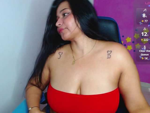 Снимки Alyson- #latina #bbw #natural #squirt #curvy #young #big tits #big ass