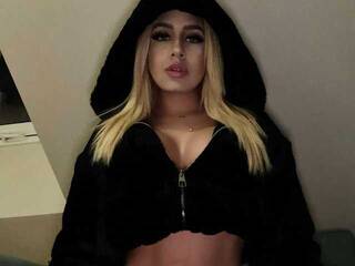 Еротичен видео чат AmaraPierce