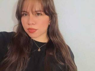 Еротичен видео чат AmazonianGirl