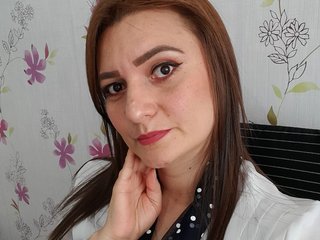 Еротичен видео чат Amie-Adams82