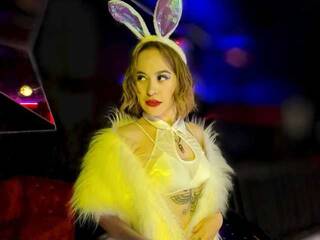 Еротичен видео чат Amozon-fox