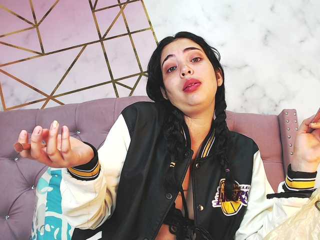 Екранни снимки на излъчване AmyLogan