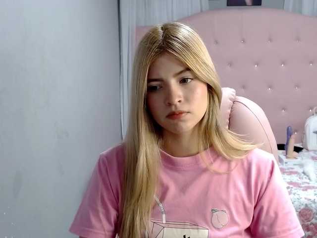 Екранни снимки на излъчване AmyWright