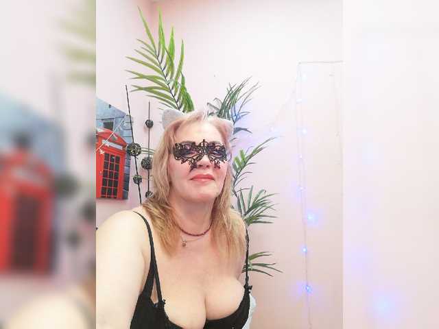 Снимки Annabelle1234 go play which me .....make me wet ... im have luch lush show titts35#show ass45#