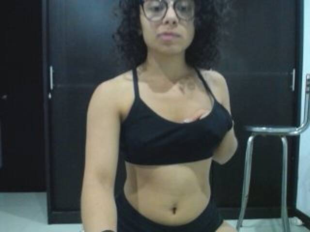 Екранни снимки на излъчване andre-sex