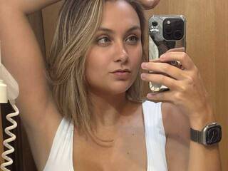 Еротичен видео чат Andrea-urdream