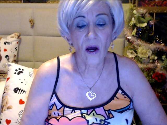 Снимки ANGELGRANNY welcom guys..pm..50 tk..pussy or ass..100..tits or feet..50..let s have fun